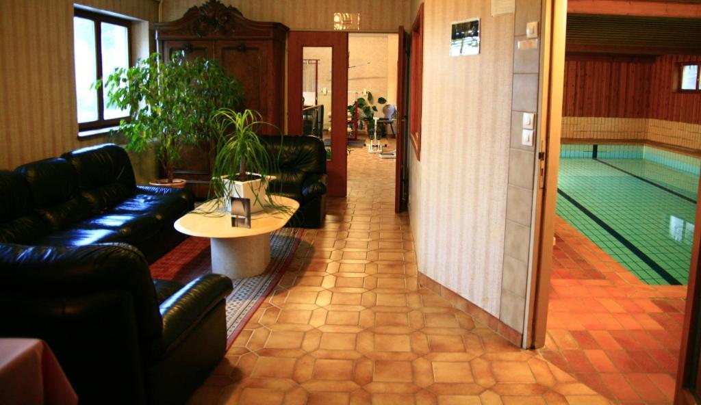 Hotel-Spa & Restaurant Logis Domaine Langmatt Murbach Buitenkant foto